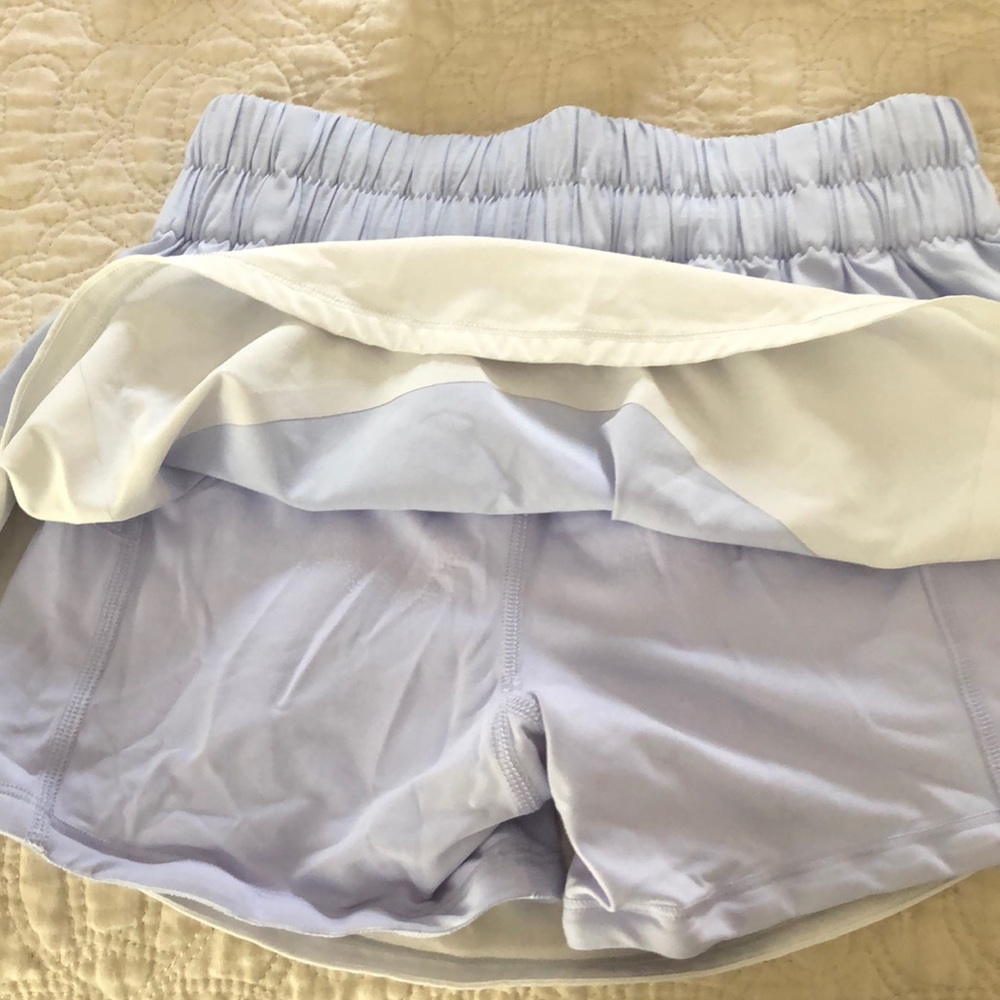 Lululemon tennis skort size 4 - Picture 3 of 3